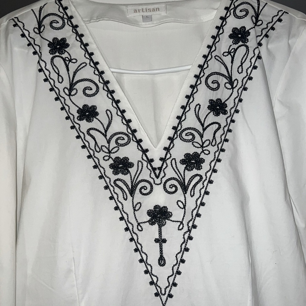 Artisan Women’s Embroidered Tunic Bell Sleeved Top LARGE - Picture 5 of 5